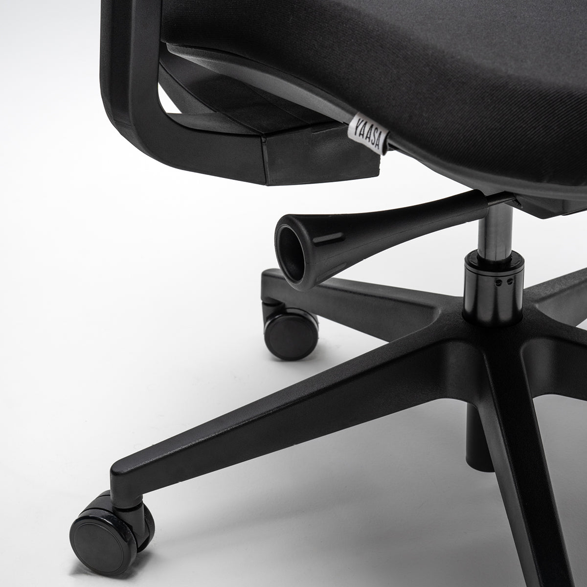 yaasa-chair-essential-ergonomischer-b-rostuhl-mit-lordosenst-tze-3d-armlehnen-un image 6