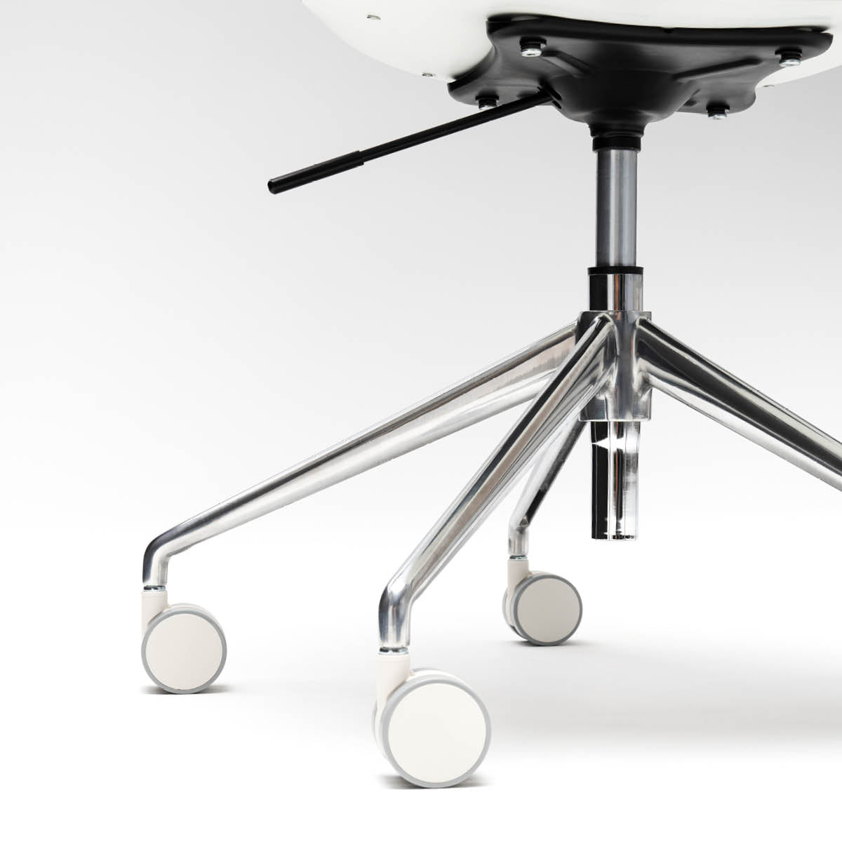 yaasa-chair-luis-move-drehstuhl-mit-gepolsterter-360-sitzschale-und-universalrol image 5