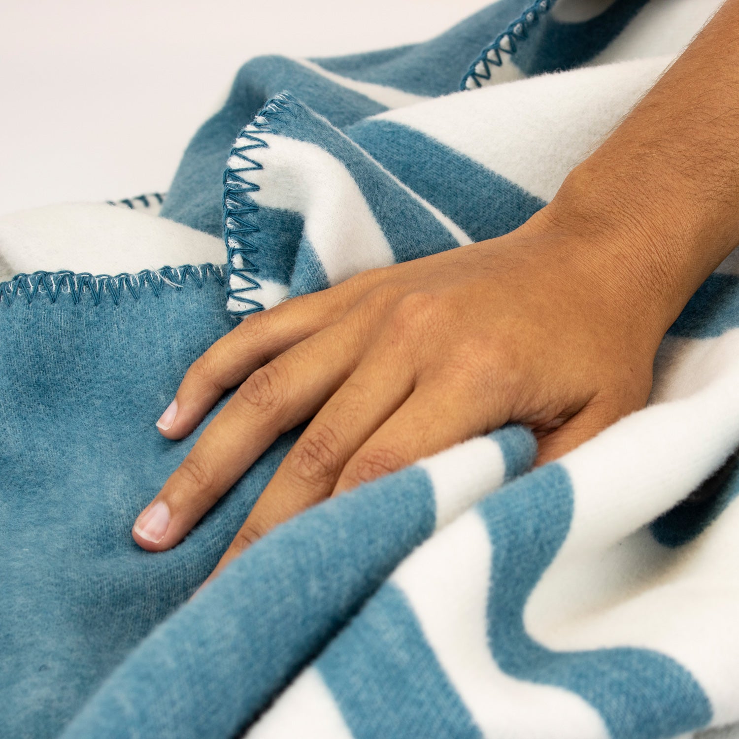 yaasa-elements-blanket-wellnessdecke-seacell-celliant-und-bio-baumwolle-200-x-15 image 6